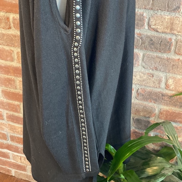 Design 365 1X black long open shoulder sleeve sweater - Picture 6 of 9